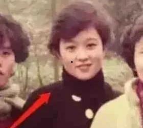 黑红小花在娱乐圈吃瓜,黑红小花吃瓜大揭秘