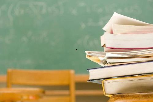学校吃瓜最新事件爆料,揭秘学校吃瓜事件背后的真相