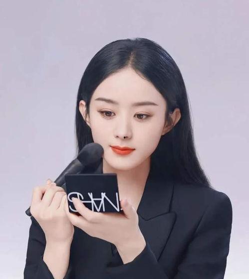 明星网红话题和女生,网红明星效应下的时尚潮流与女性影响力解析