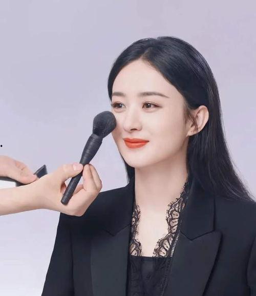明星网红话题和女生,网红明星效应下的时尚潮流与女性影响力解析