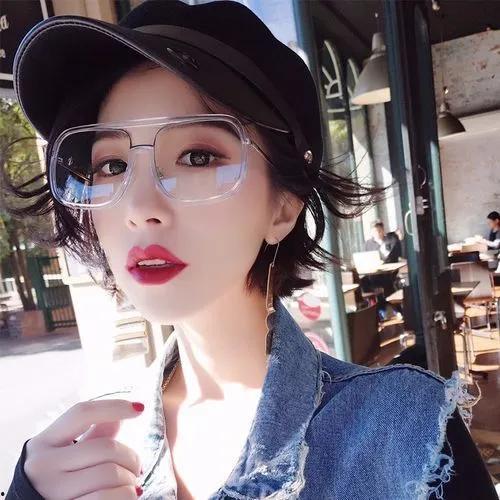 小明星网红抖音,短视频时代的璀璨之星”