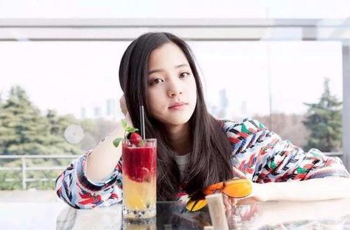 红领巾吃瓜爆料娜娜姐姐,揭秘娜娜姐姐背后的故事