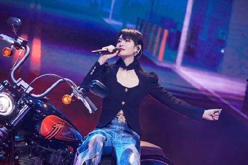 网曝黑料吃瓜不打烊,吃瓜群众夜以继日