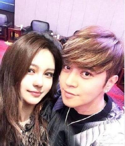 最近明星网红分手了