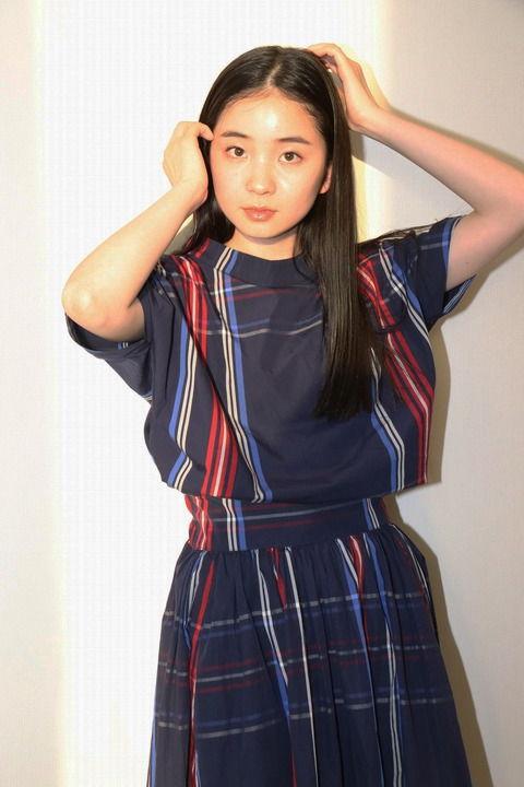 明星网红长裙照片图片,明星网红长裙穿搭美学解析